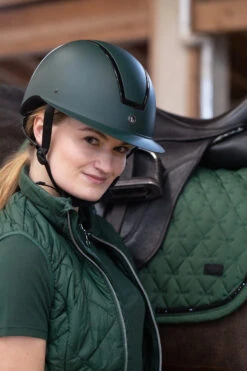 Horze Noir Reithelm Mit Glänzendem Rahmen -Equestrian Dreams 30084 mvgr 07